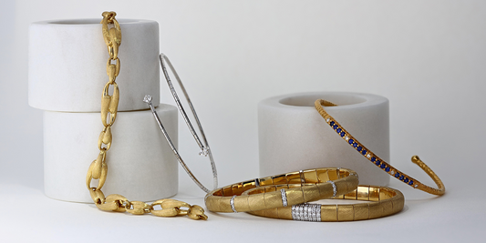 Picture Bracelet Trends and Customization: The Future of Jewelry in 2024