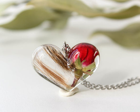 A Floral Necklace: A Timeless Tribute to Beloved Pets