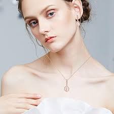 A Teardrop of Elegance: The Necklace That Speaks Volumes