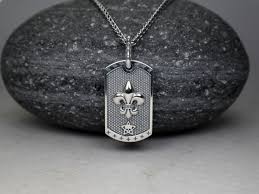 A Timeless Bond: Celebrating Pets with the Fleur de Lis Necklace