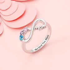 Celebrating Love: Birthstone Rings for Mom
