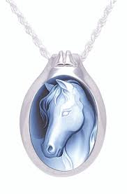 Celebrating Love: The Emotional Journey of a Cameo Necklace for Pet Owners