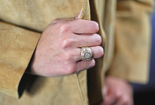 Mens Class Rings: The Ultimate Symbol of Personal Expression