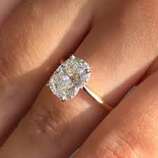 The Allure of Handcrafted Cushion-Cut Engagement Rings