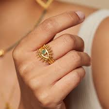 The Allure of the Evil Eye Ring in Modern Fashion