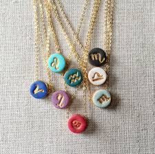 The Emotional Significance of Zodiac Necklaces and Their Colors
