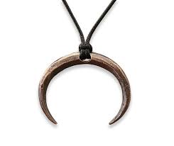 The Enchantment of the Necklace of the Moon