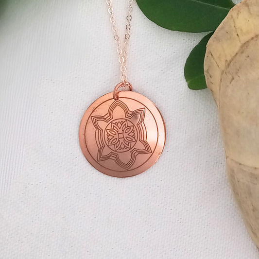 The Heart of Heritage: Embracing the Grandmother Necklace