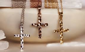 The Timeless Elegance of Cross Necklaces: A Personal and Cultural Journey