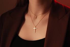 Timeless Elegance: The Beauty of Crucifix Cross Necklaces in Fashion