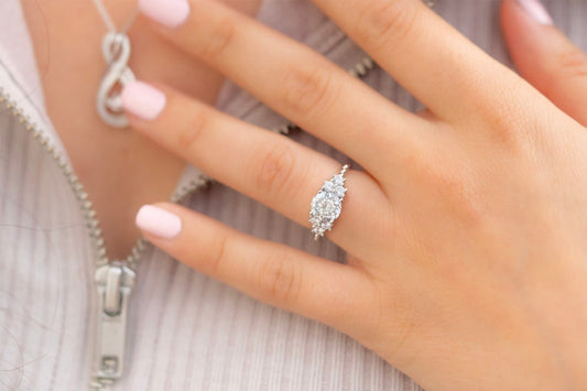 The Influence of Reviews on Choosing Silver Engagement Rings