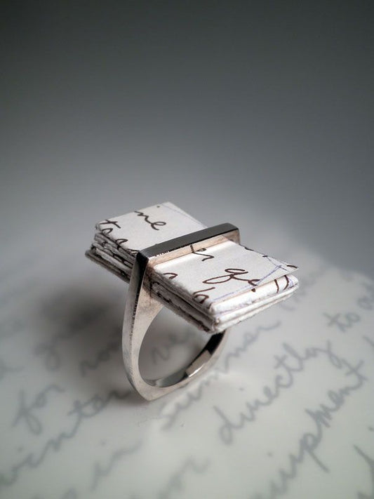 The Art of Cool Rings in Gift Design