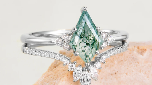 Discovering the Charm of Moss Agate Engagement Rings