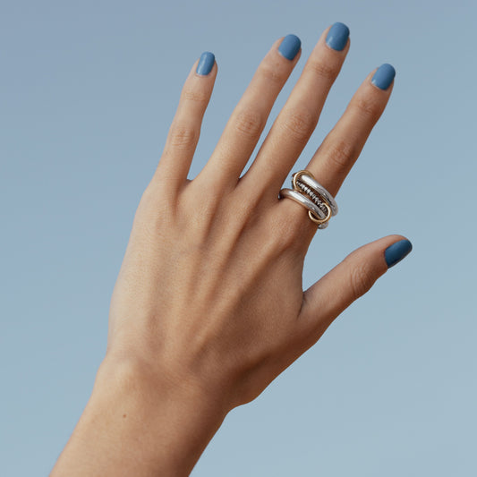 Timeless Elegance: The Significance of Spinelli Rings in Commemorative Jewelry