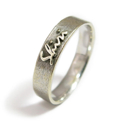 Gents Gold Ring: The Perfect Personalized Gift