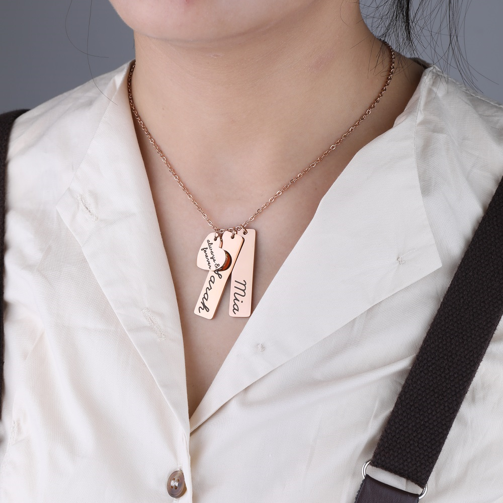 Collier avec pendentif en forme de cœur gravé • Cadeau pour meilleur ami