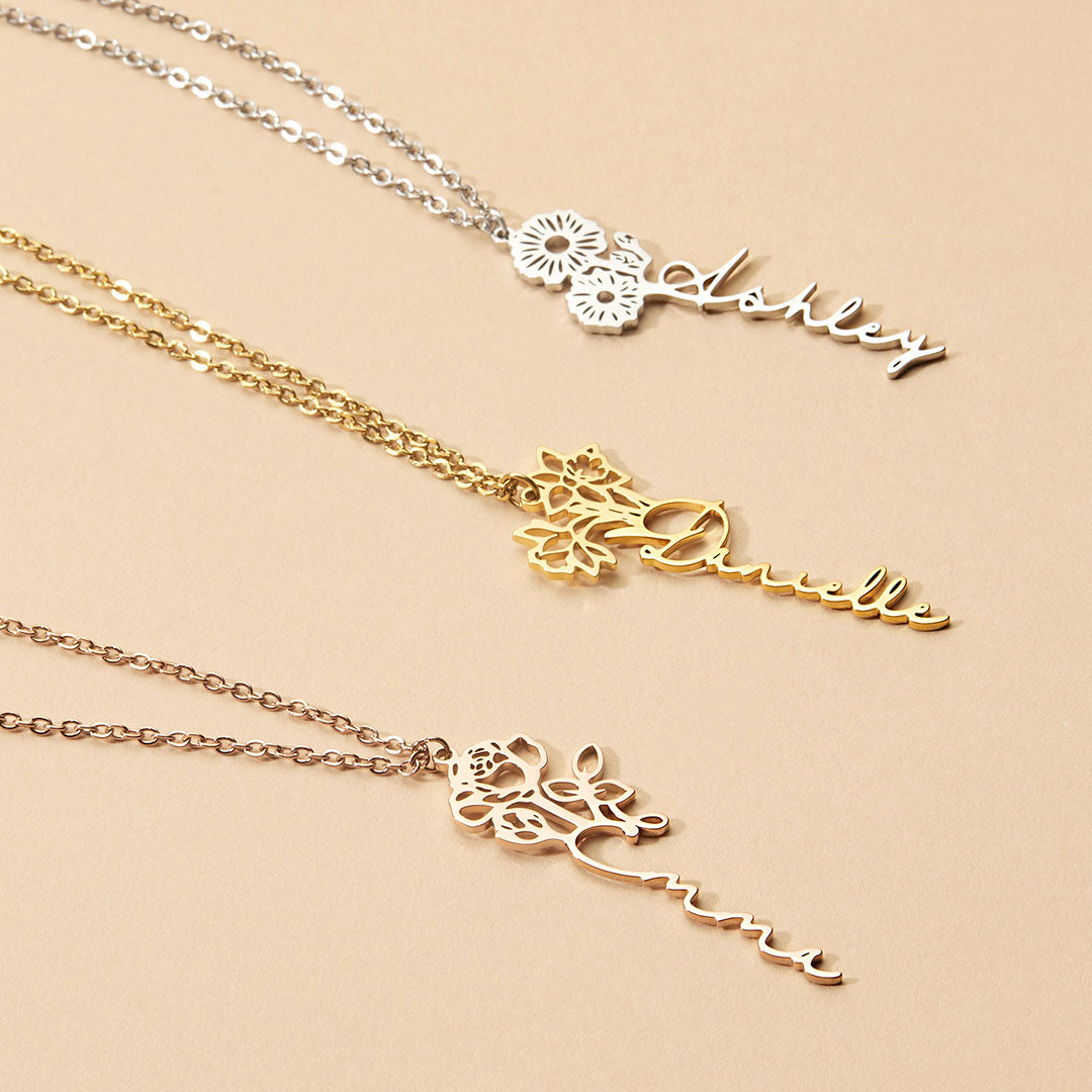 Collier avec nom de fleur de naissance
