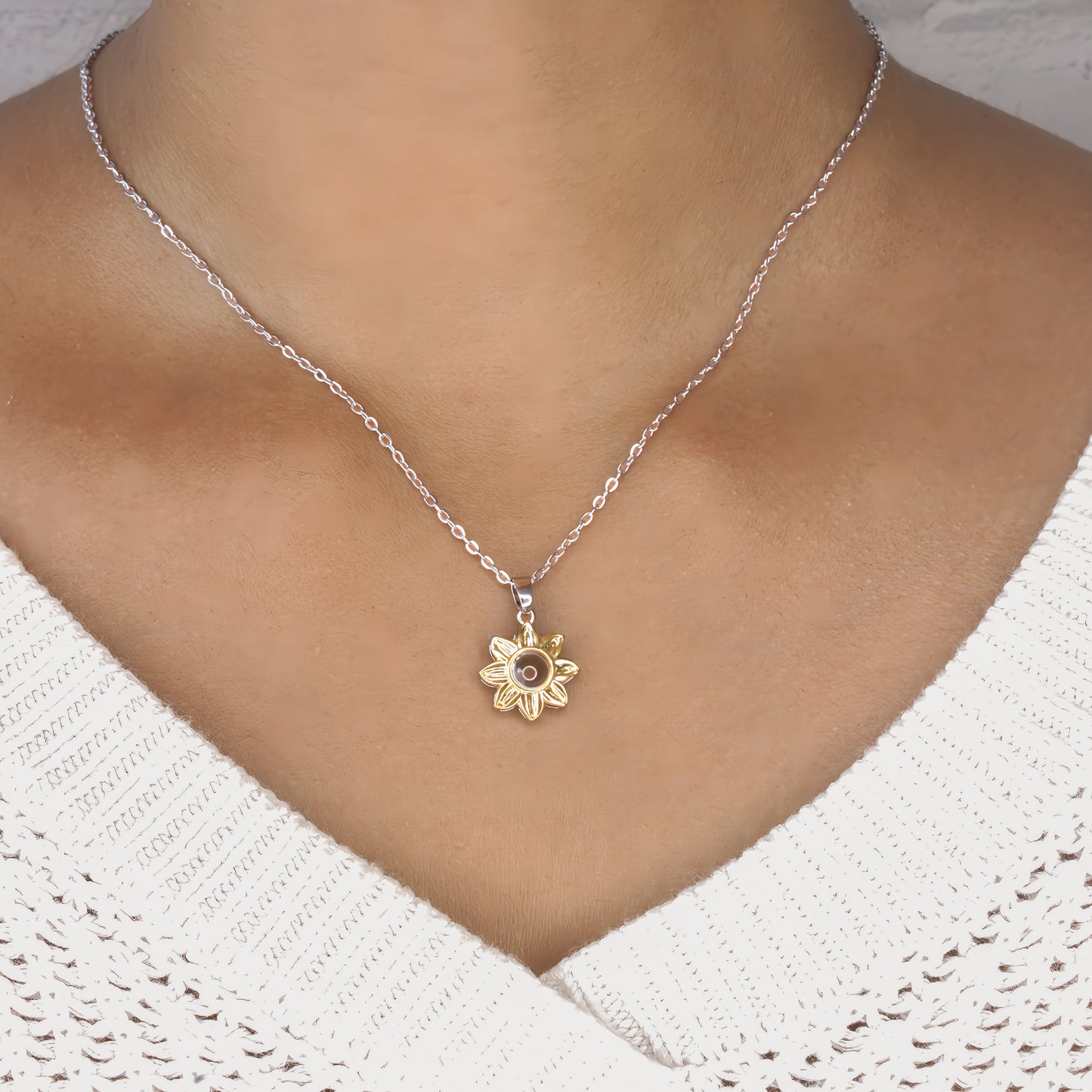 Minimalist Sunflower Projection Necklace