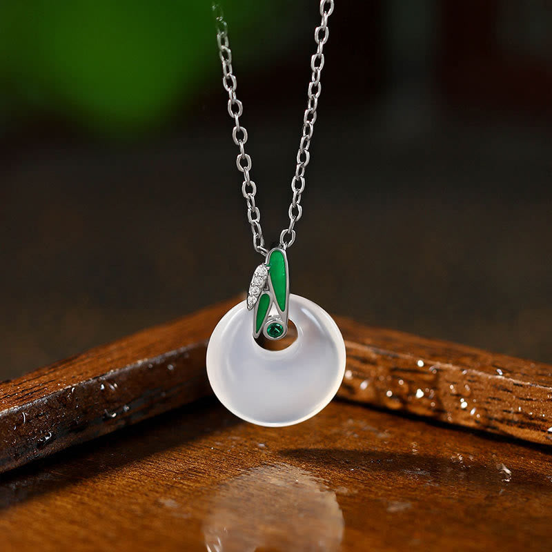 Collier pendentif en pierre de Bouddha, calcédoine naturelle, feuille de bambou, boucle de paix, richesse