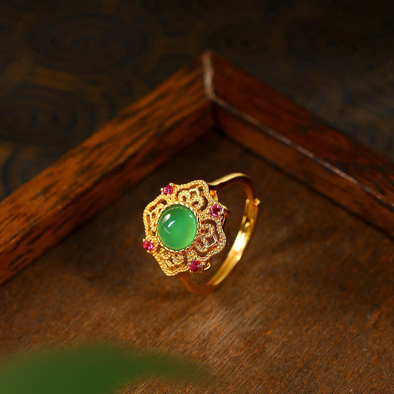 Bague réglable en calcédoine verte à motif creux et pierres de Bouddha