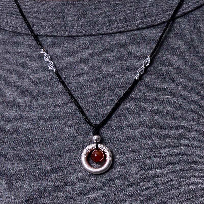 Collier avec pendentif en argent sterling 999 et agate rouge, pierre de Bouddha, boucle de paix et bénédiction