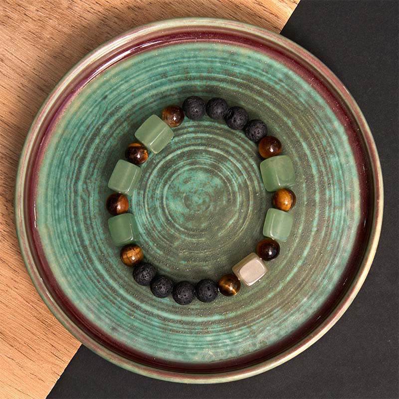 Bracelet de soutien en pierre de lave et améthyste cubique avec divers cristaux et pierres de Bouddha