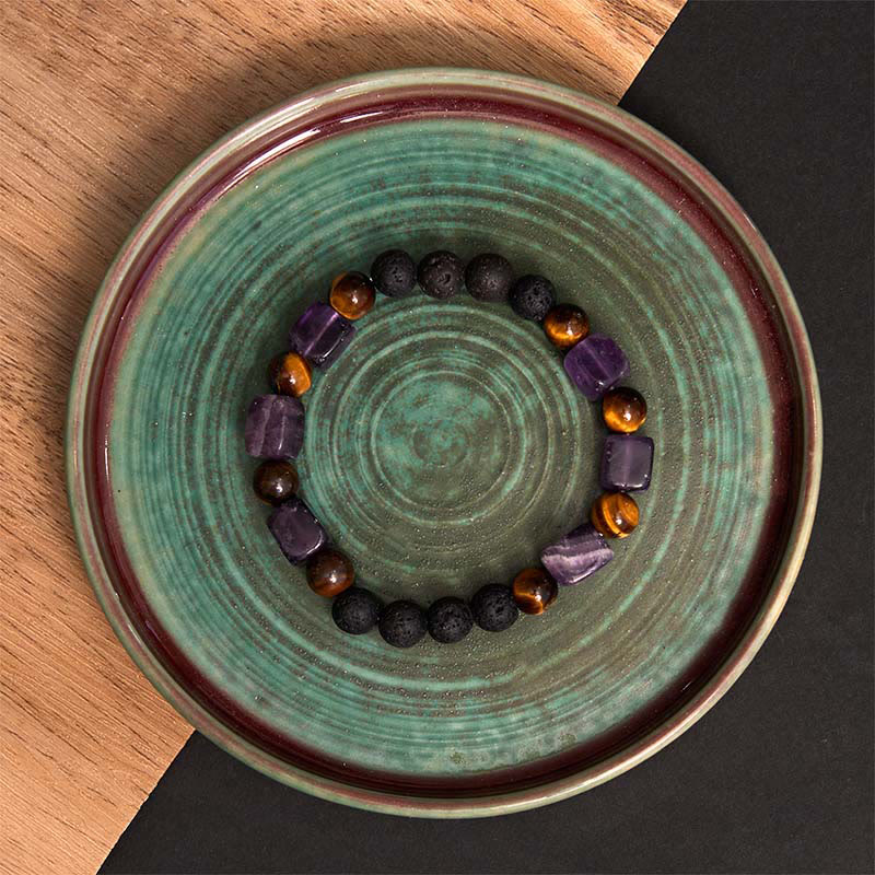 Bracelet de soutien en pierre de lave et améthyste cubique avec divers cristaux et pierres de Bouddha