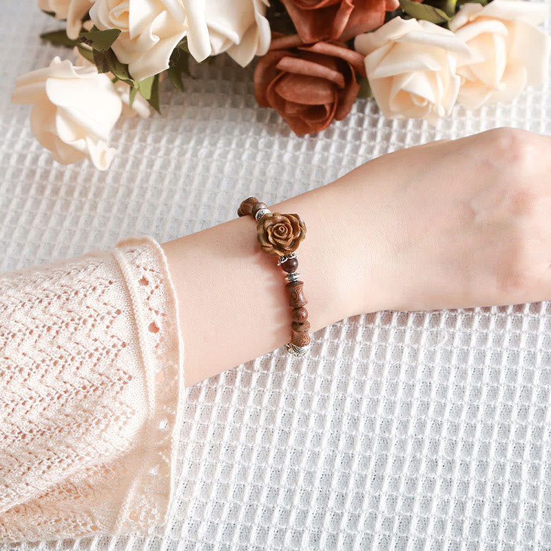 Bracelet de guérison camélia en bois de santal et bambou avec pierres de Bouddha