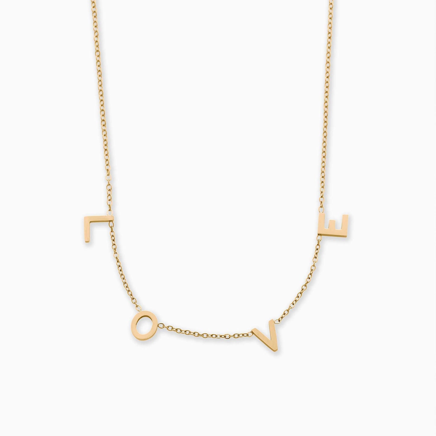 Le collier lettre LOVE