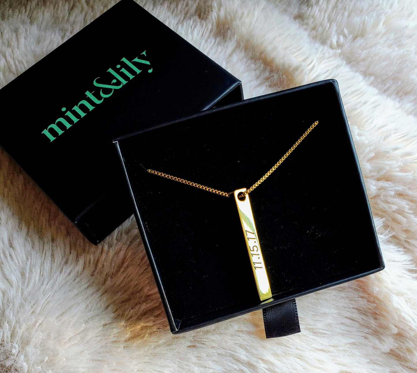 Collier à barre pilier Muse