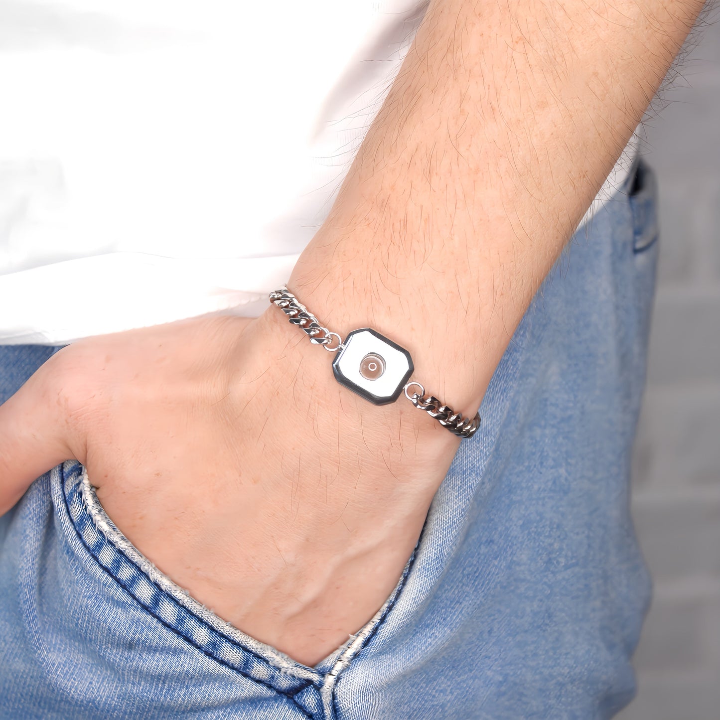 Bracelet de projection à pendentif carré