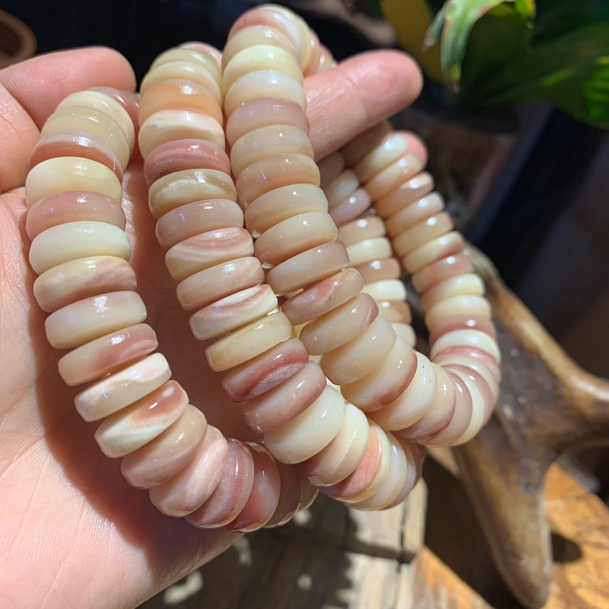 Large Camel Bone Flake Bracelet(14.5mm*5mm)
