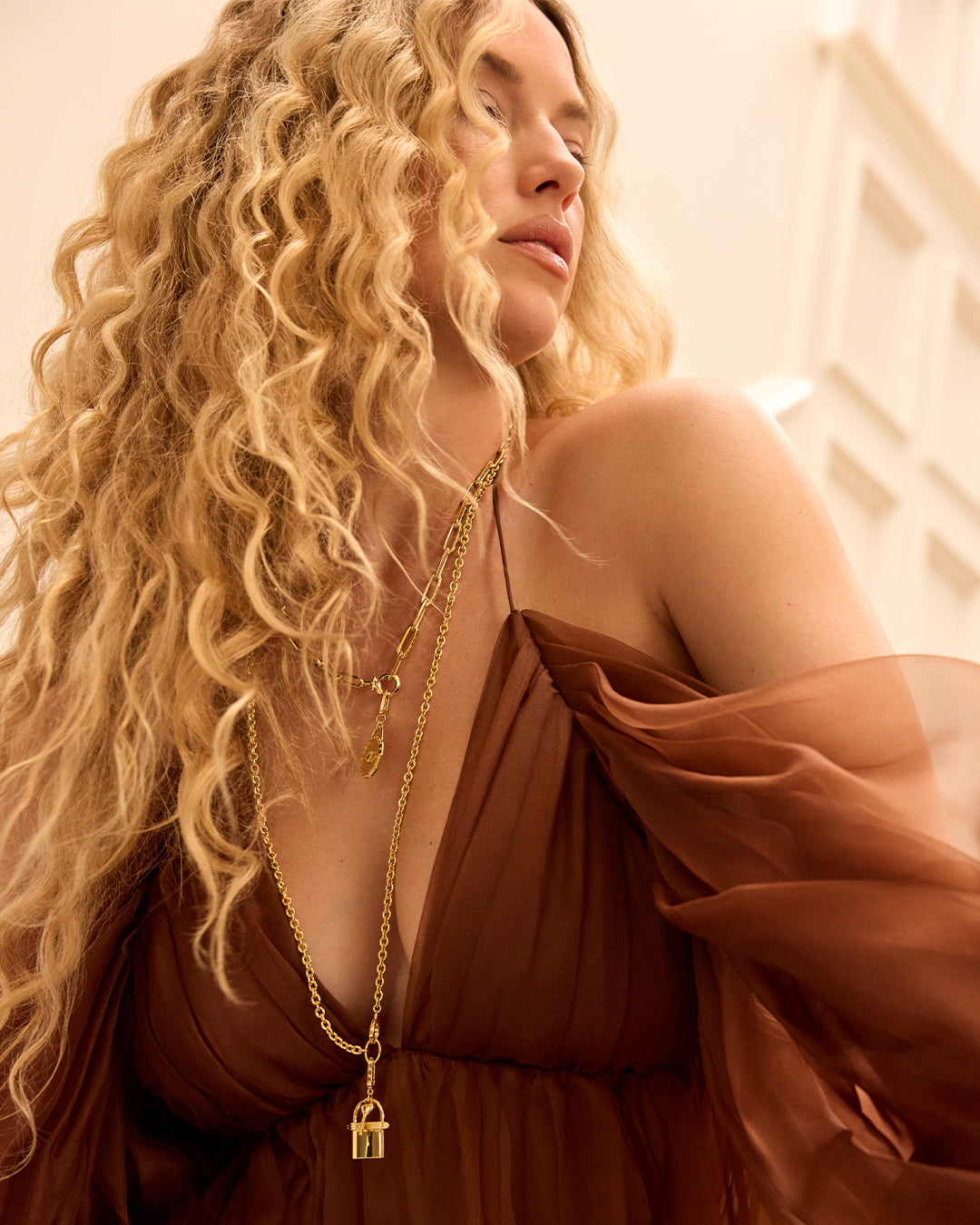 Breloque en forme de serrure et de clé