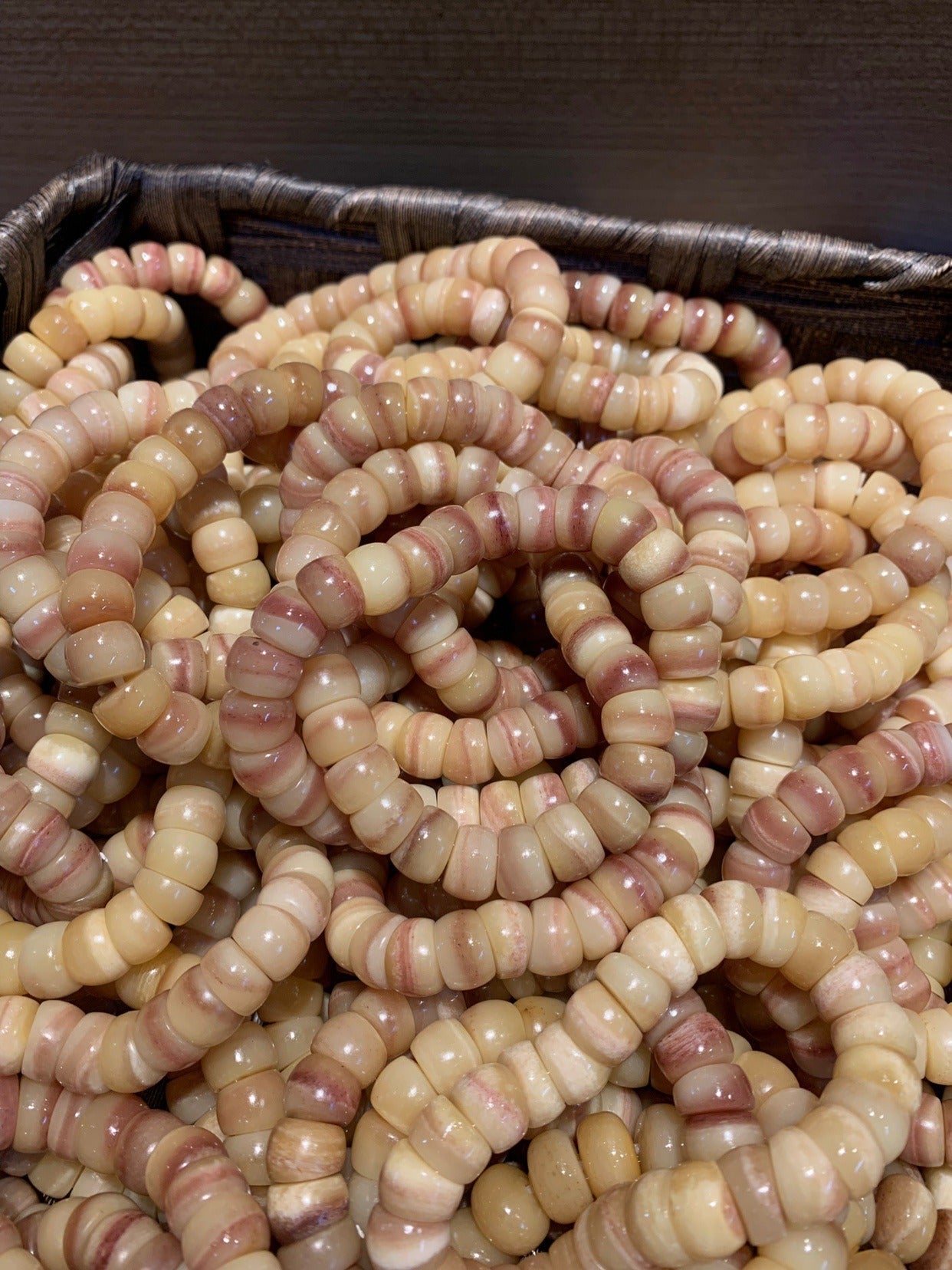 Bracelet anti-stress en os de chameau de couleur naturelle