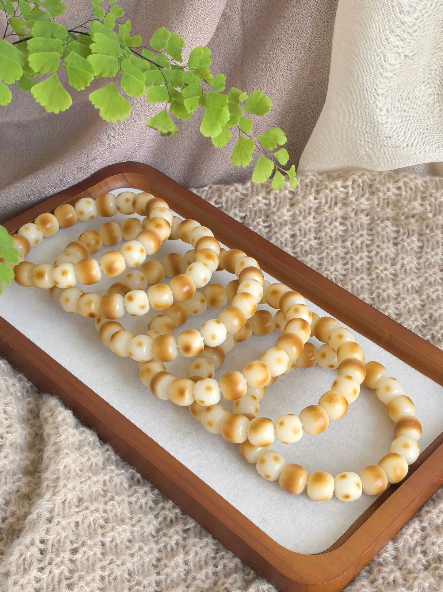 Bodhi-Armbänder der Serie „Holzkohle gebrannte“