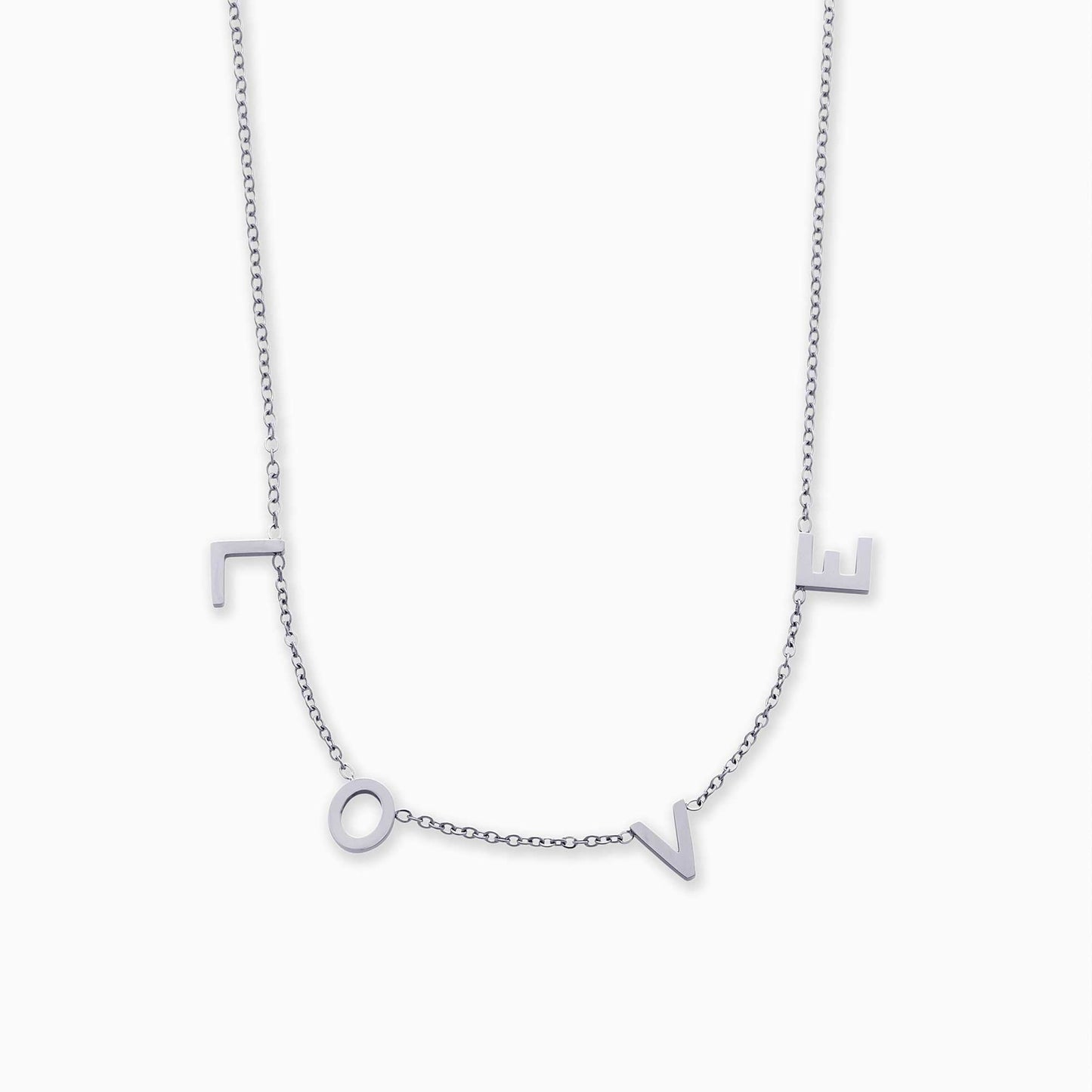 Le collier lettre LOVE