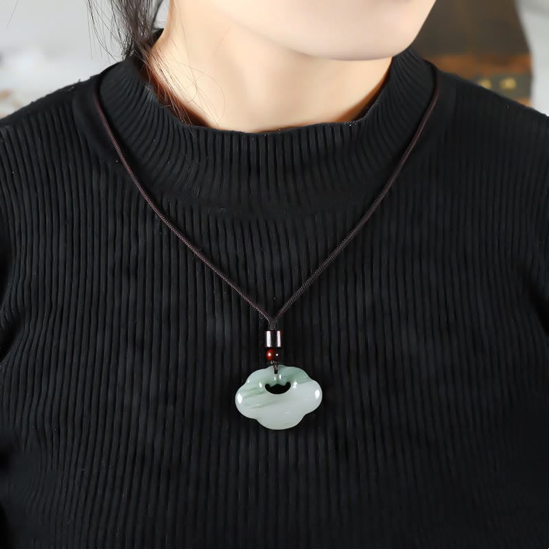 Collier pendentif en jade de soie dorée et jade de Tianshan, pierres de Bouddha, breloque de verrouillage chinois, abondance