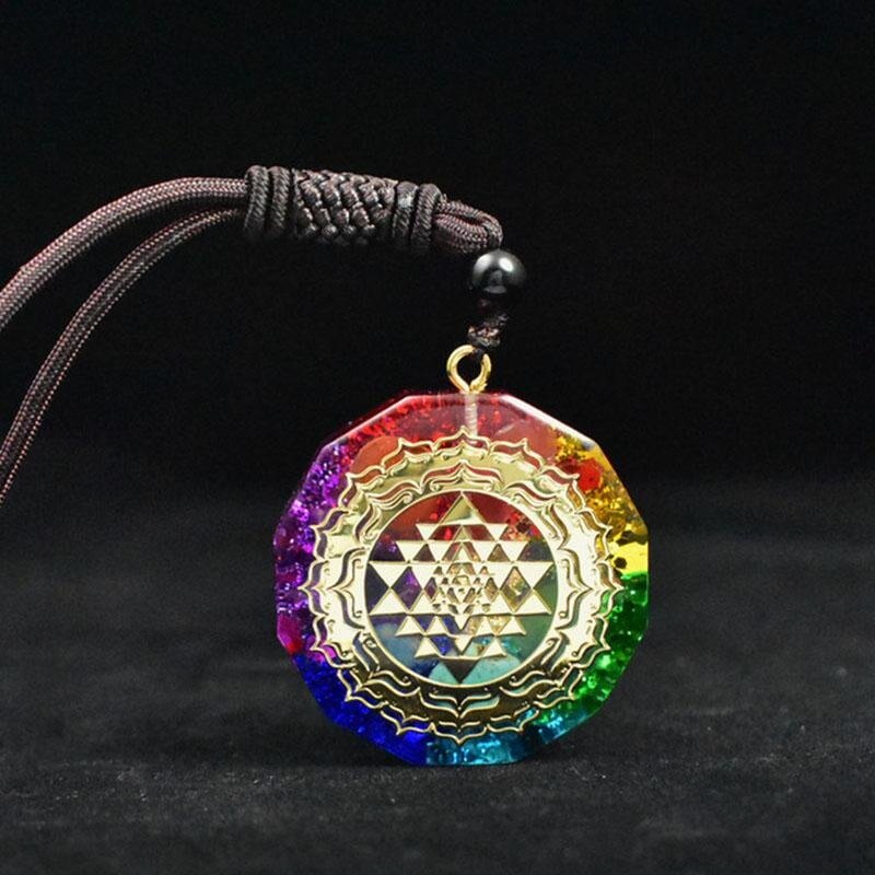 Collier Chakra Orgonite - Équilibre l'énergie orgone et protection contre les champs électromagnétiques