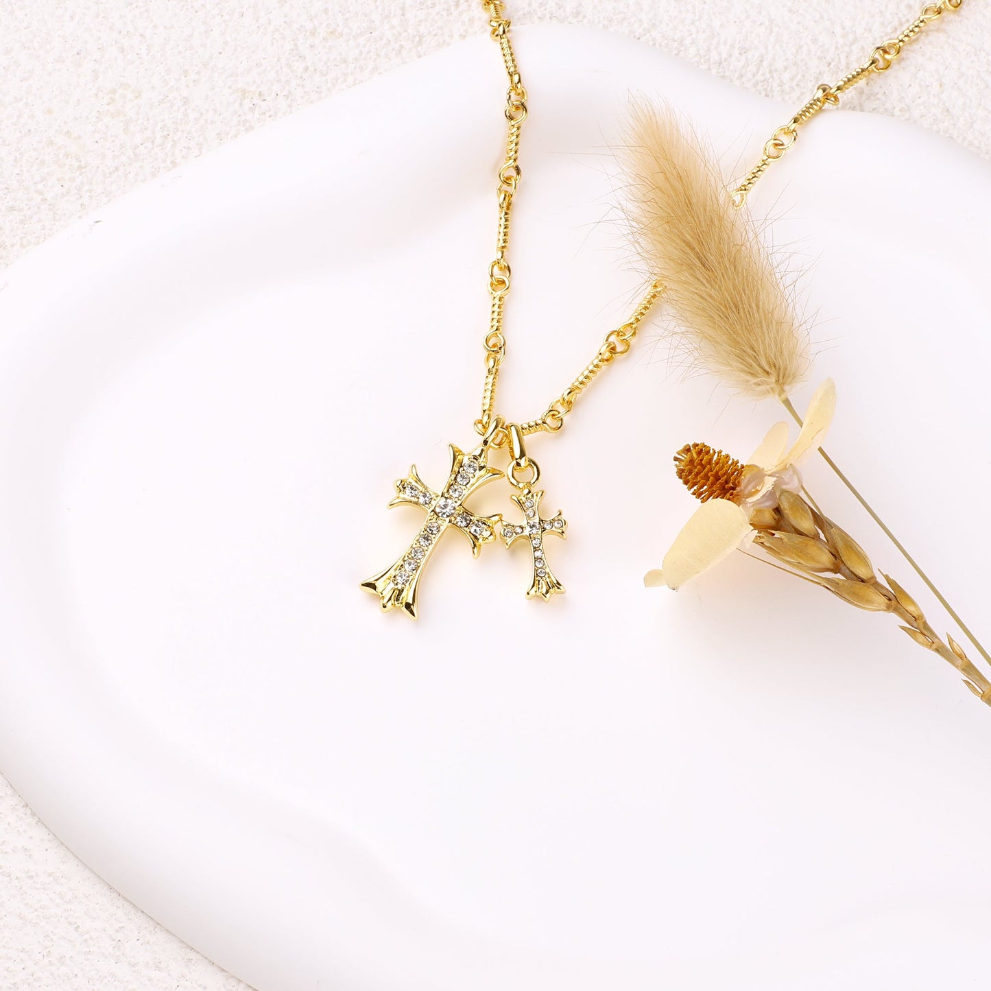 Collier pendentif double croix