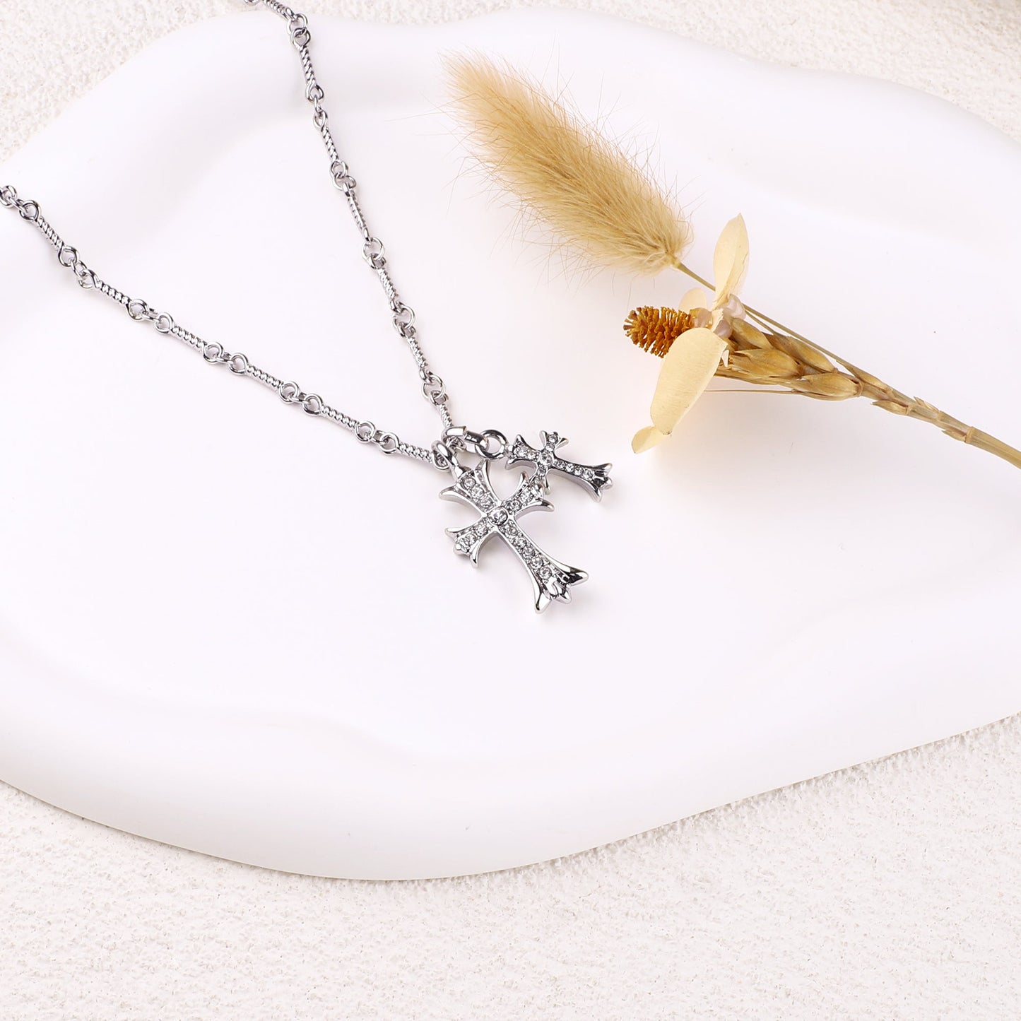 Collier pendentif double croix
