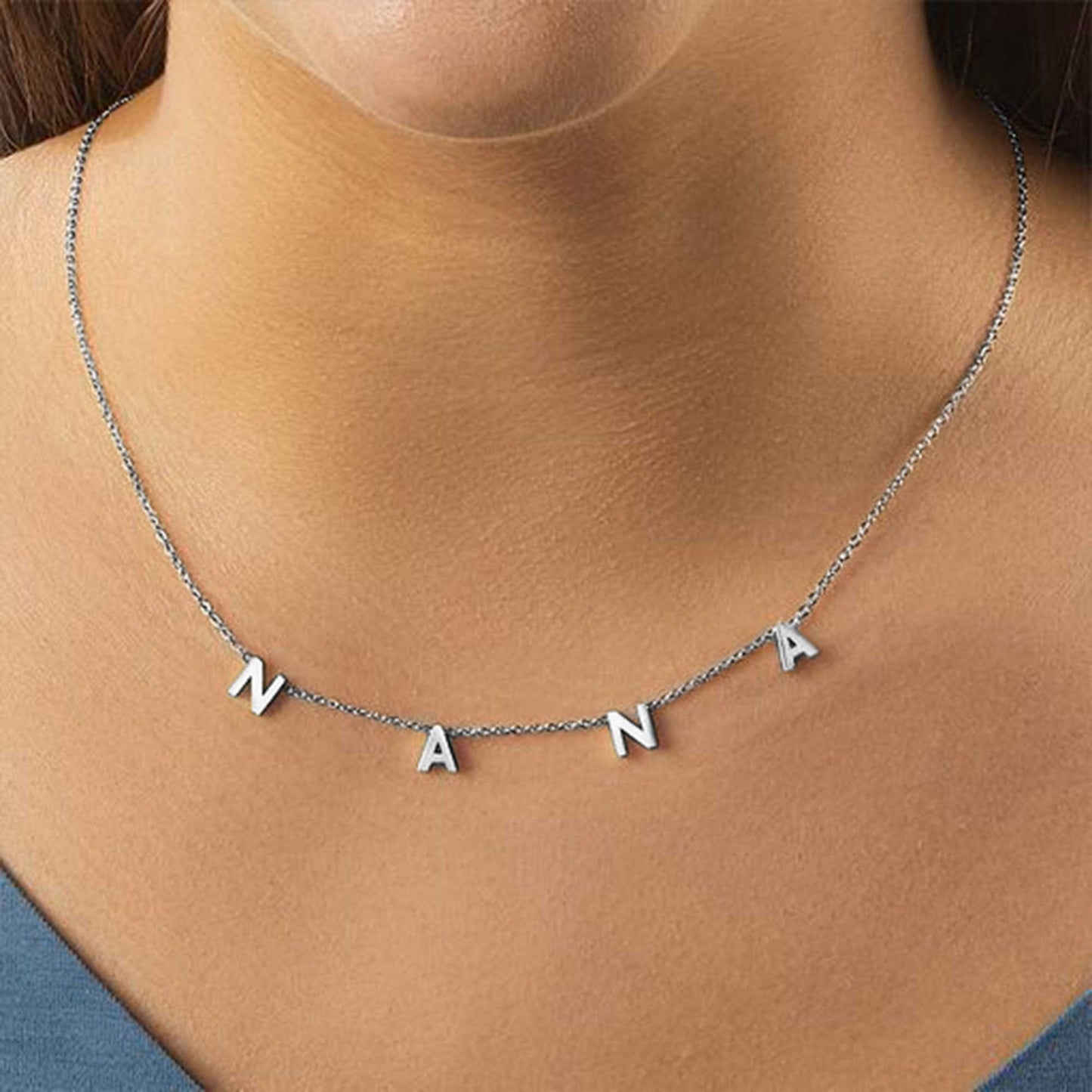 Le collier lettre NANA