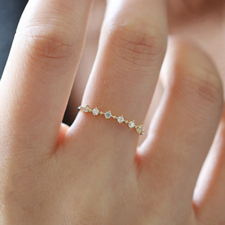 Bague en topaze blanche en grappe