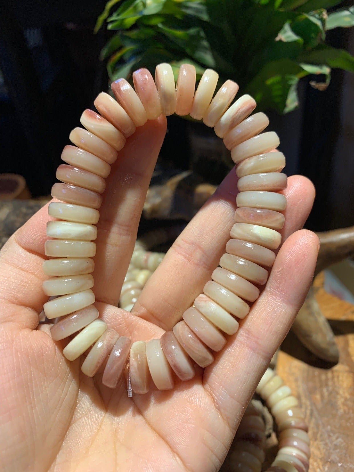 Large Camel Bone Flake Bracelet(14.5mm*5mm)