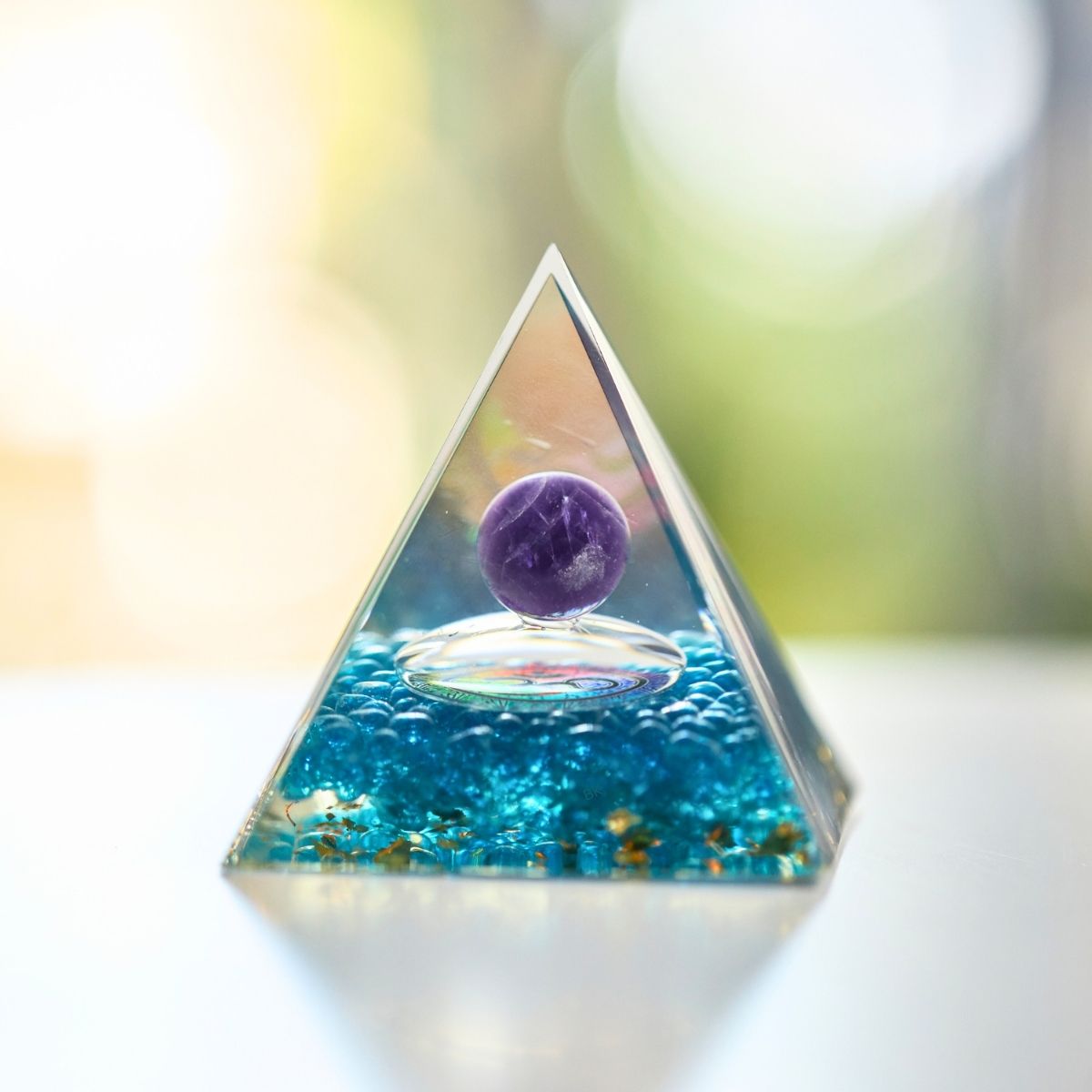 Pyramide d'orgonite en améthyste - Générateur d'énergie orgone