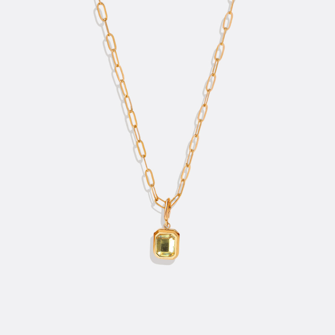 Collier avec pierre de naissance baguette