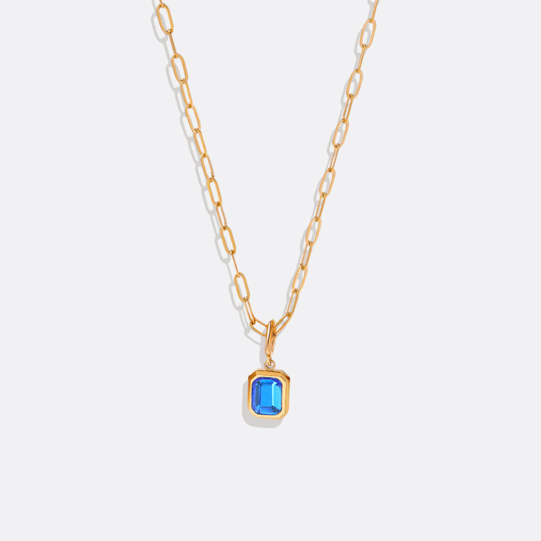 Collier avec pierre de naissance baguette