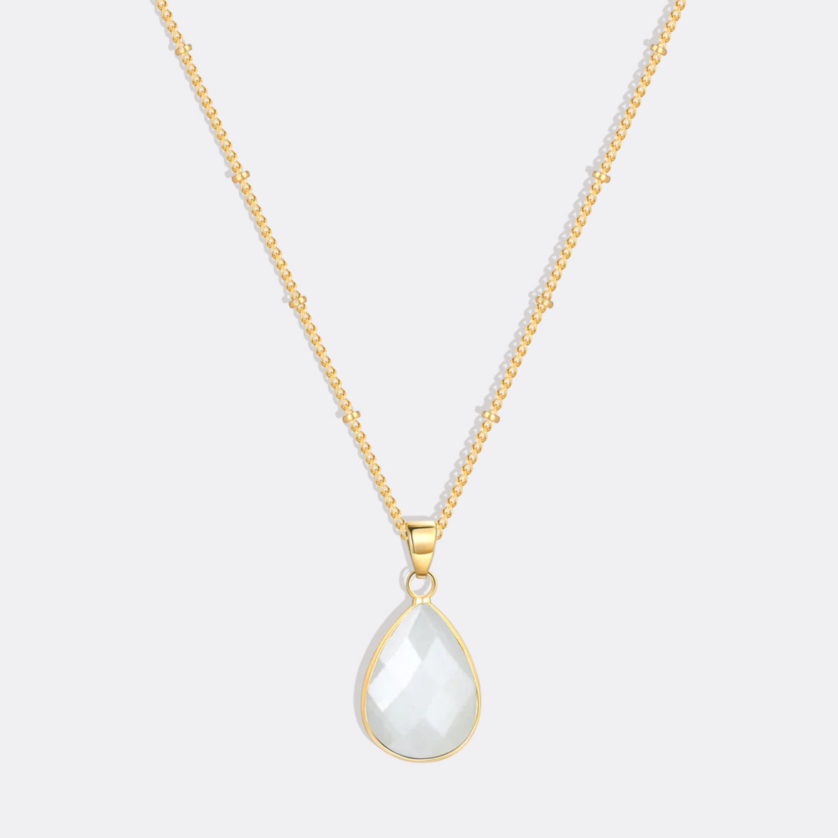 Collier avec pendentif goutte et pierre de naissance