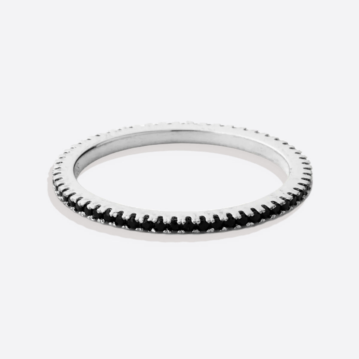 Bague d'éternité en diamant noir