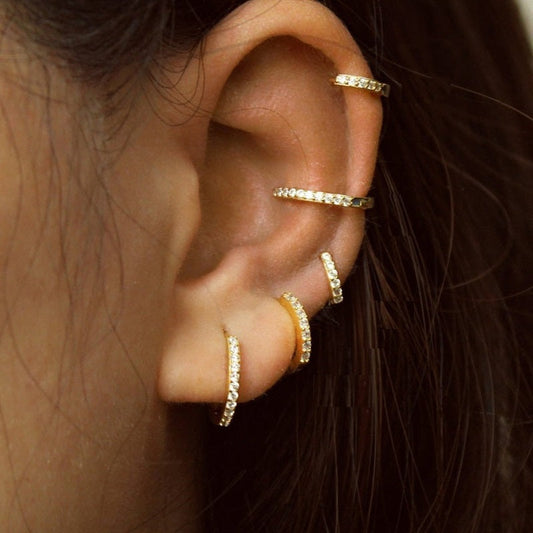 Boucles d'oreilles créoles délicates pavées S925