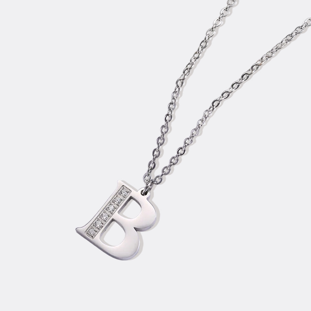 Collier satellite avec lettres en cristal